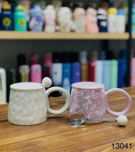 Luxury glossy ceramic mug set with lid and spoon