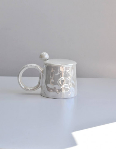 Luxury glossy ceramic mug set with lid and spoon