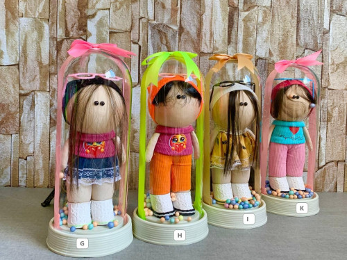 Valentine's Day gift: Russian girl doll in a glass box