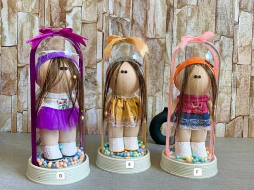 Valentine's Day gift: Russian girl doll in a glass box