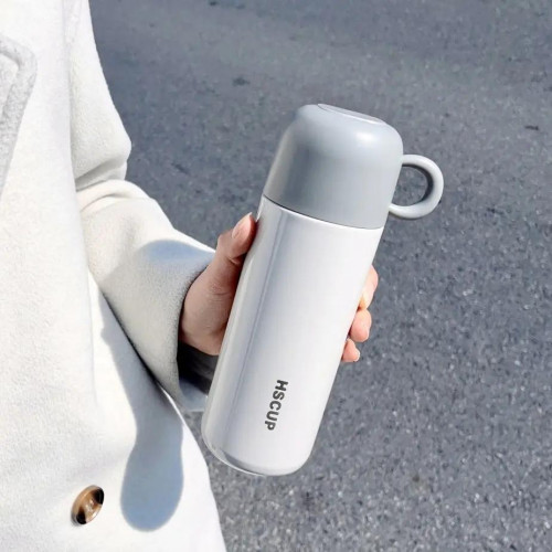 Double-walled flask with cup model