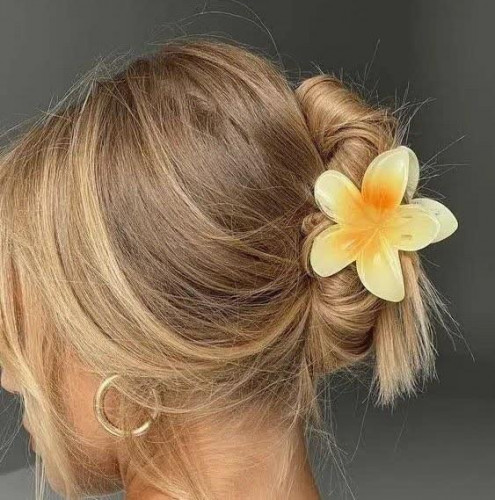Plumeria flower design girls' hair clips