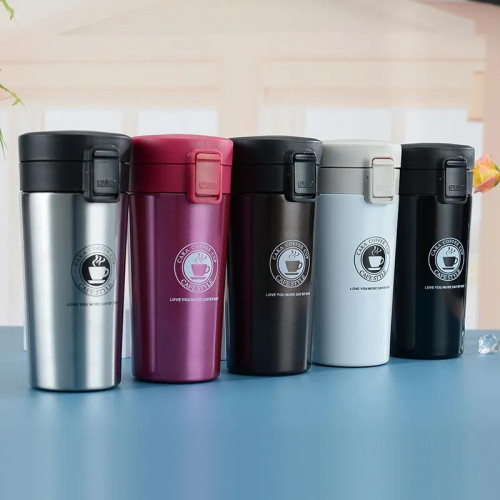 Double-walled thermal steel travel mug with lockable lid