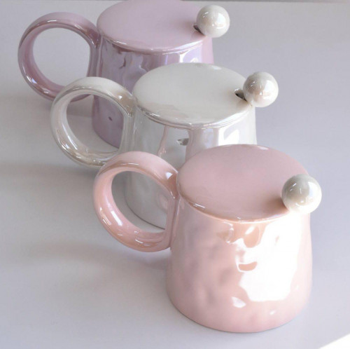 Luxury glossy ceramic mug set with lid and spoon