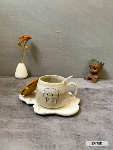 Fancy ceramic mug with wooden lid and spoon - an attractive gift